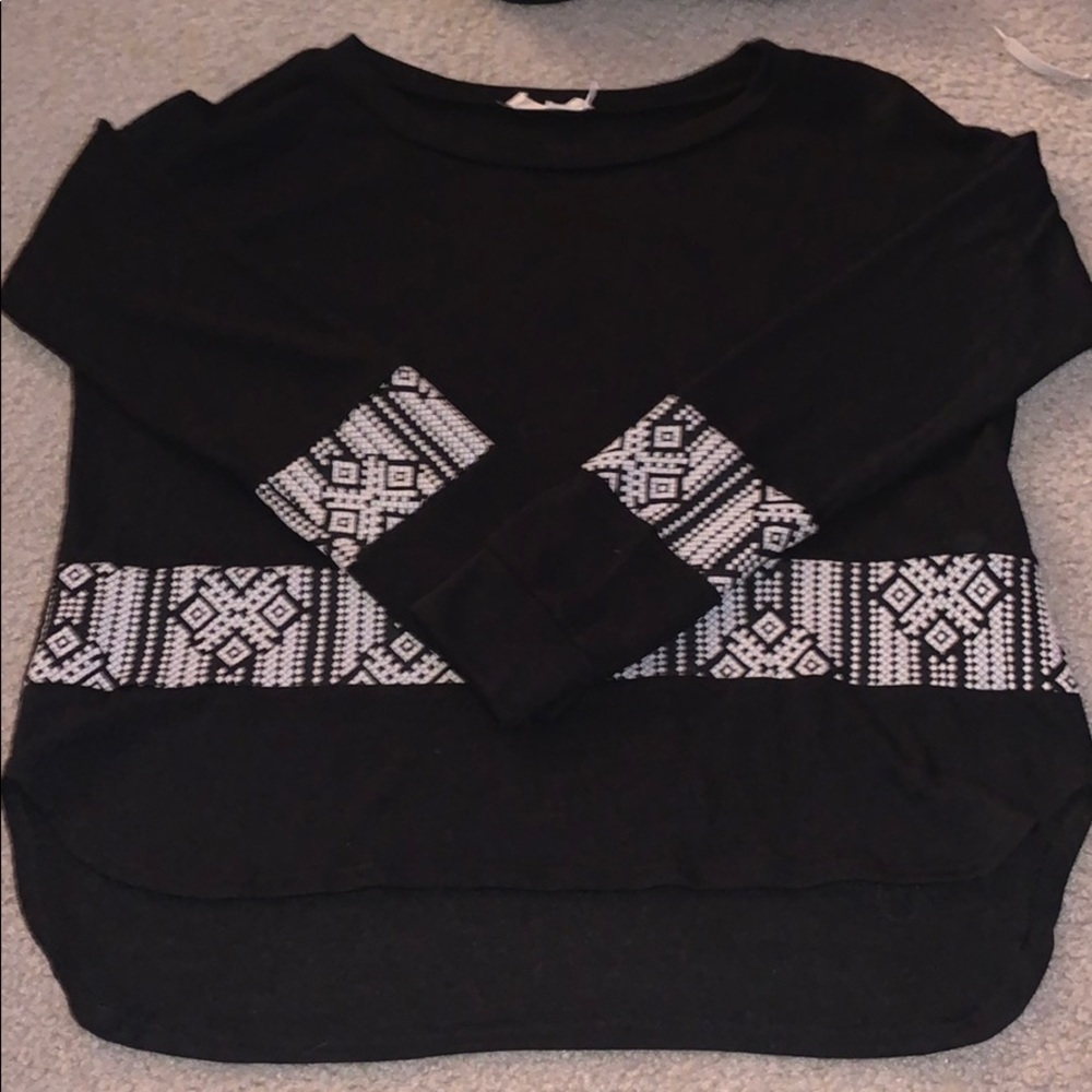 Black cropish top boutique shirt size small